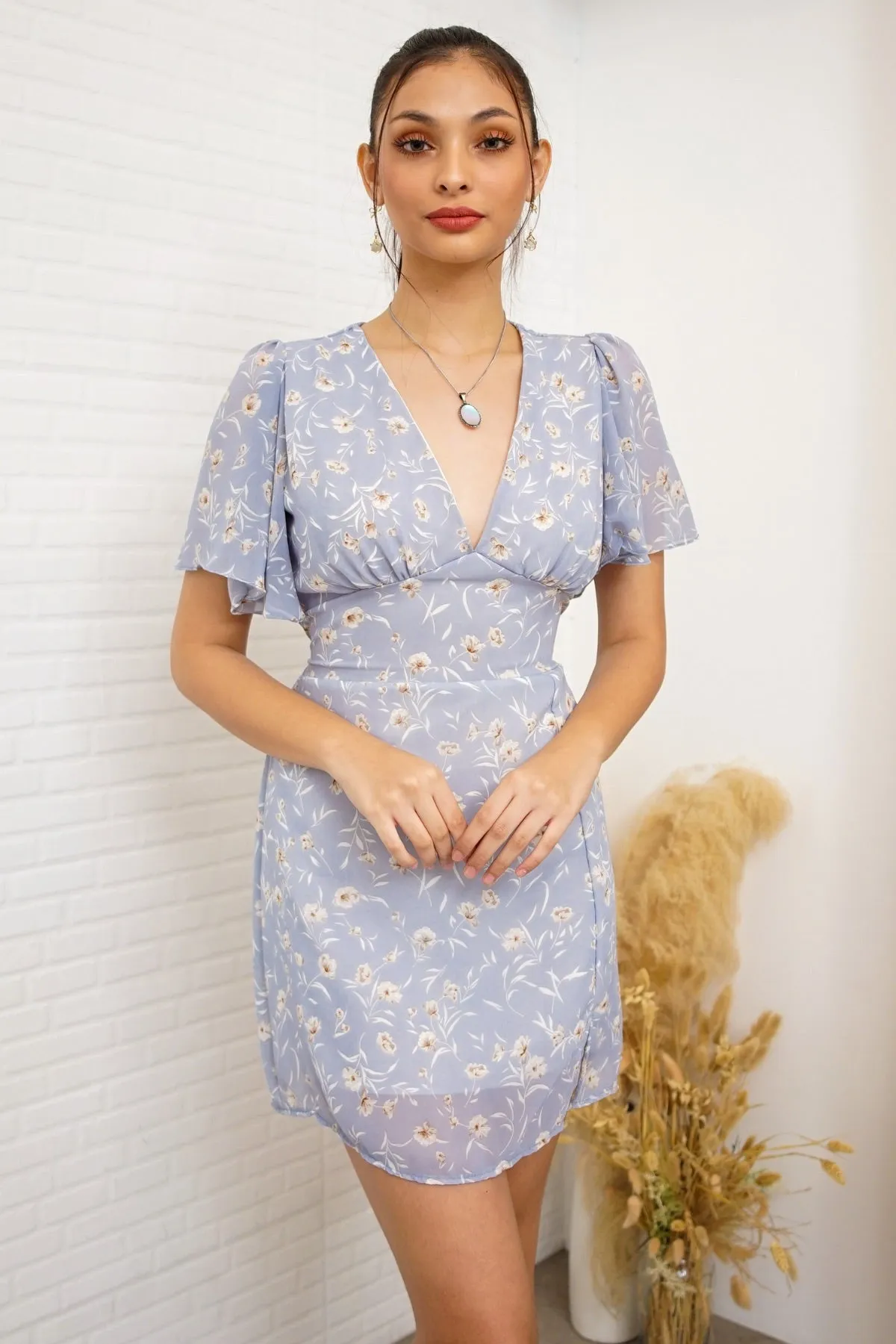 EVERLY Flutter-Sleeve Chiffon Dress (Powder Blue)
