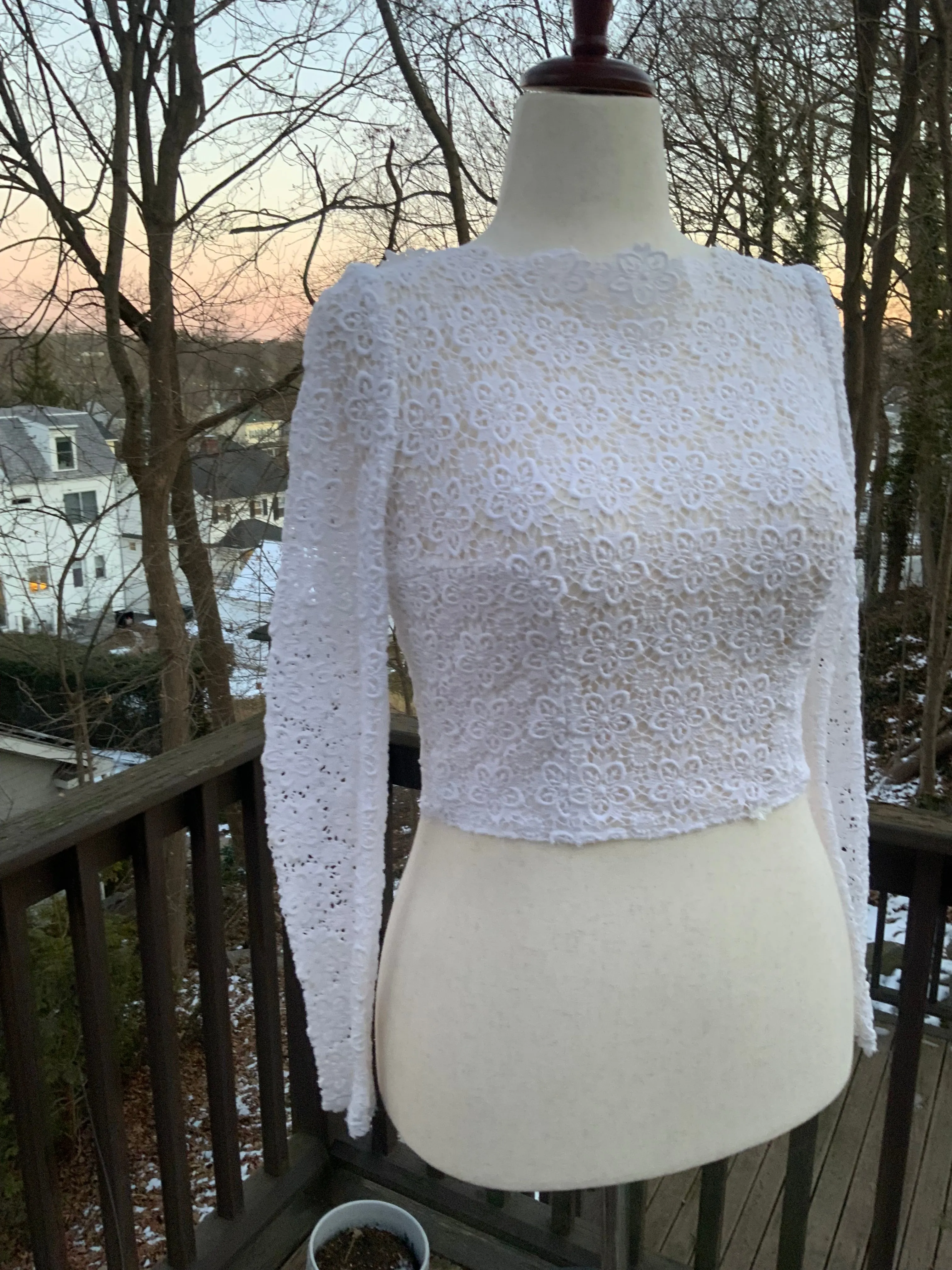 Heavy Guipure Lace Top - 60s - 60C
