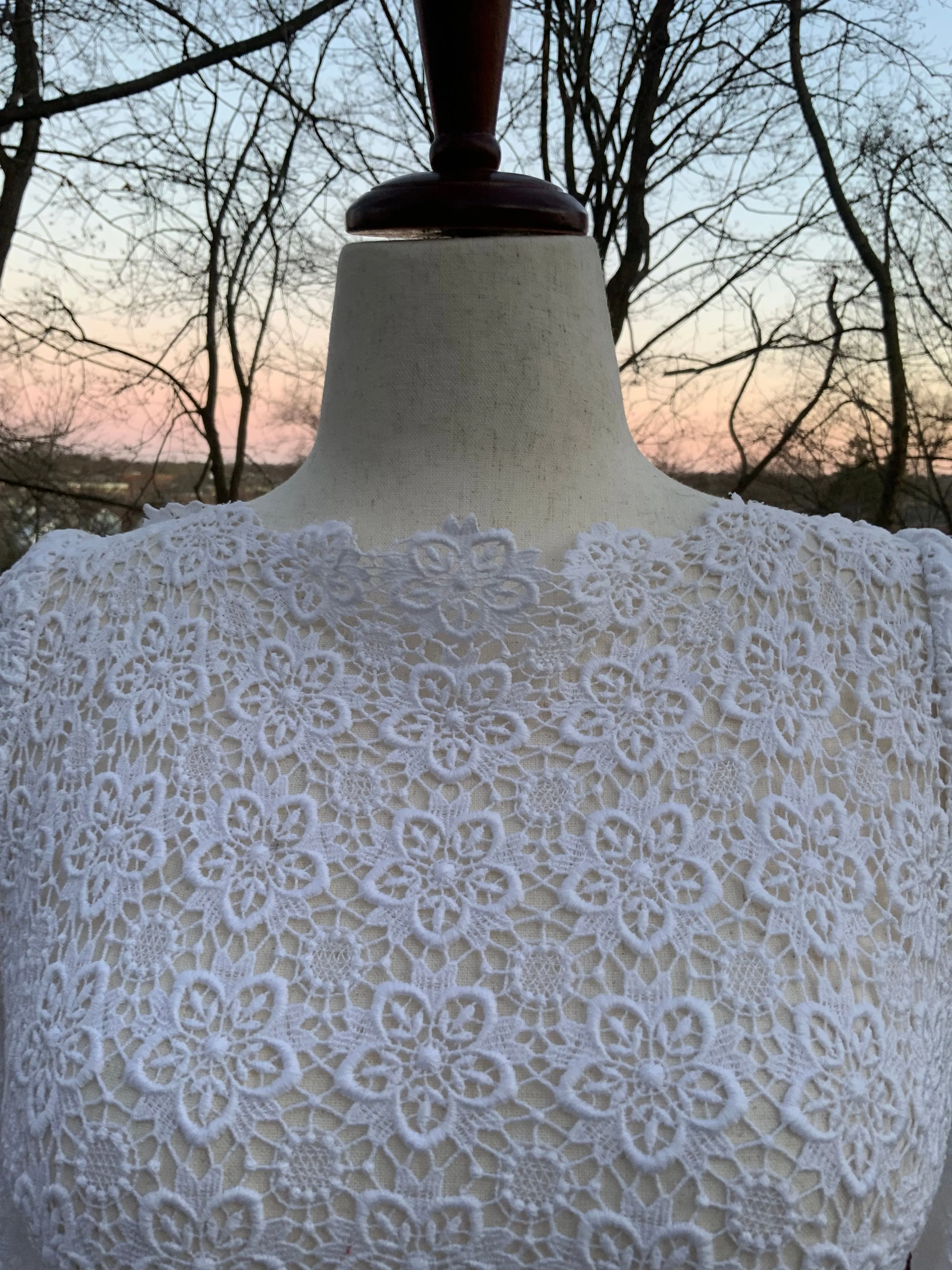 Heavy Guipure Lace Top - 60s - 60C