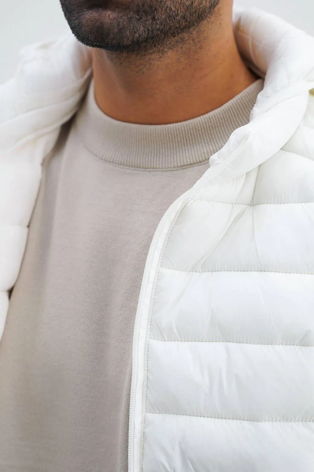 HOODED GILET