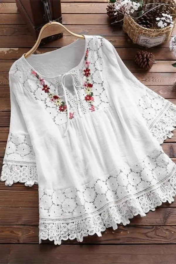 Lace Hem Half Sleeve Blouse