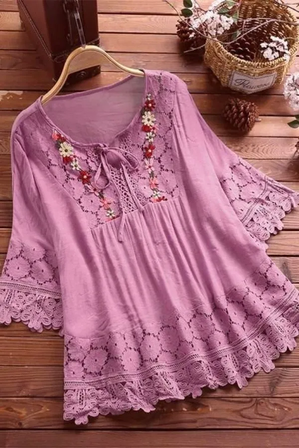 Lace Hem Half Sleeve Blouse