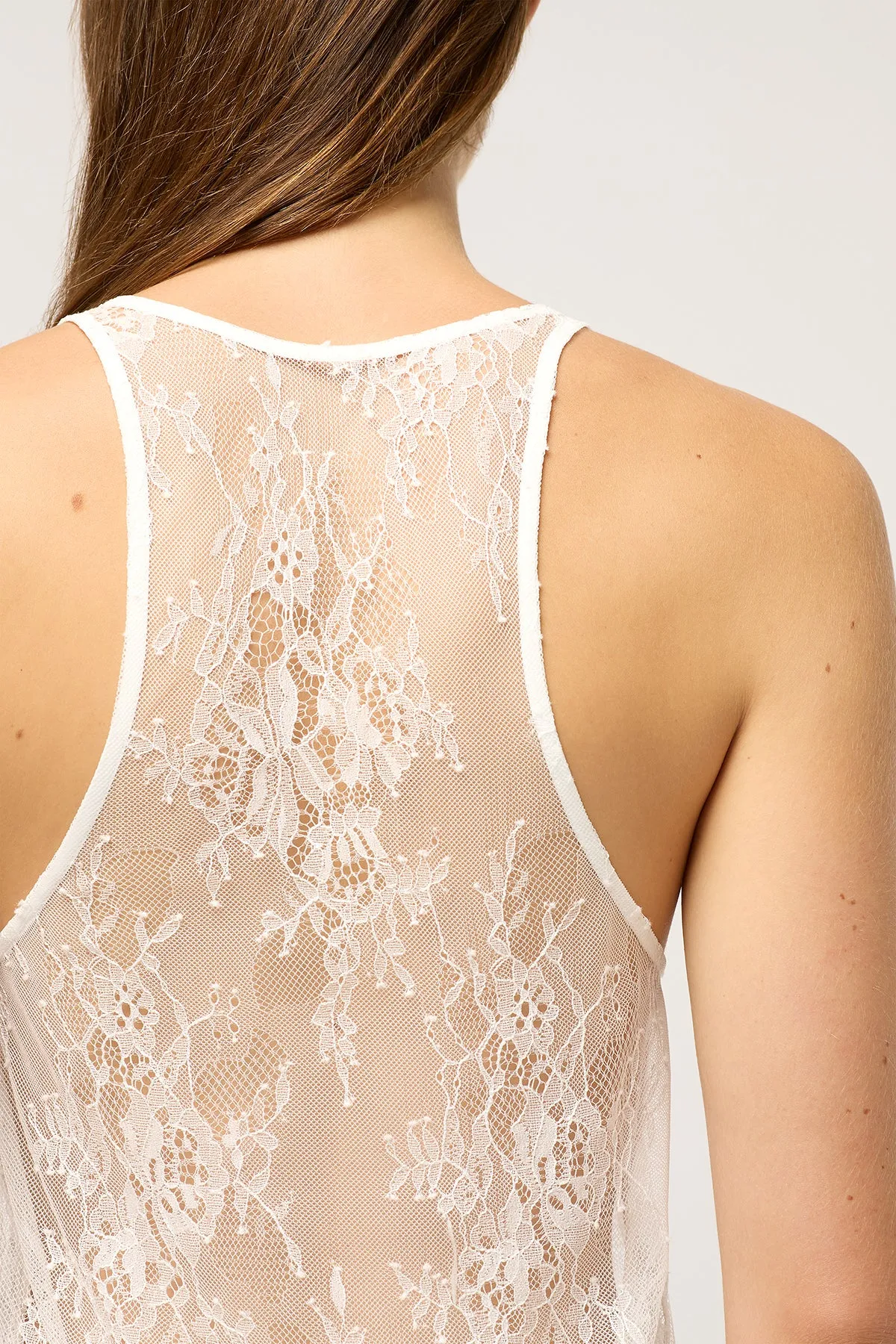 LACE SCOOP NECK TANK TOP