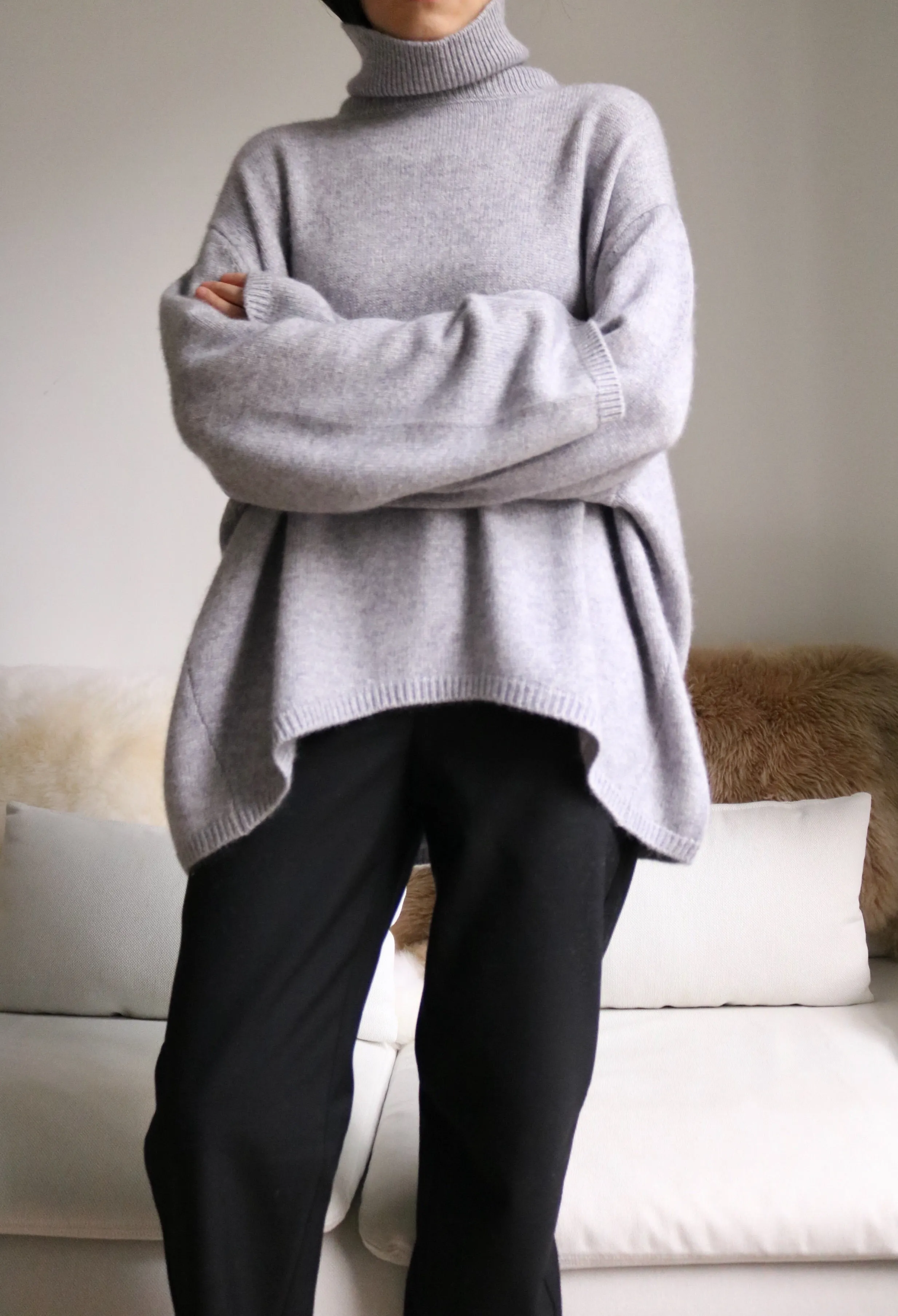 Liv Sweater-light grey