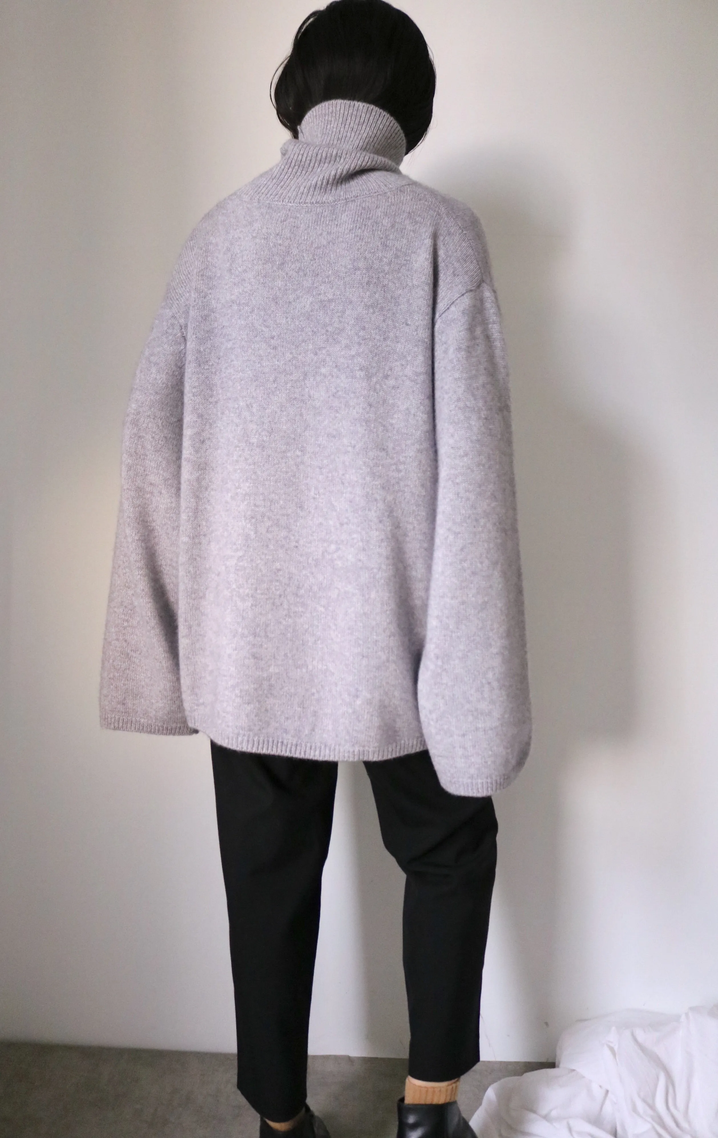 Liv Sweater-light grey