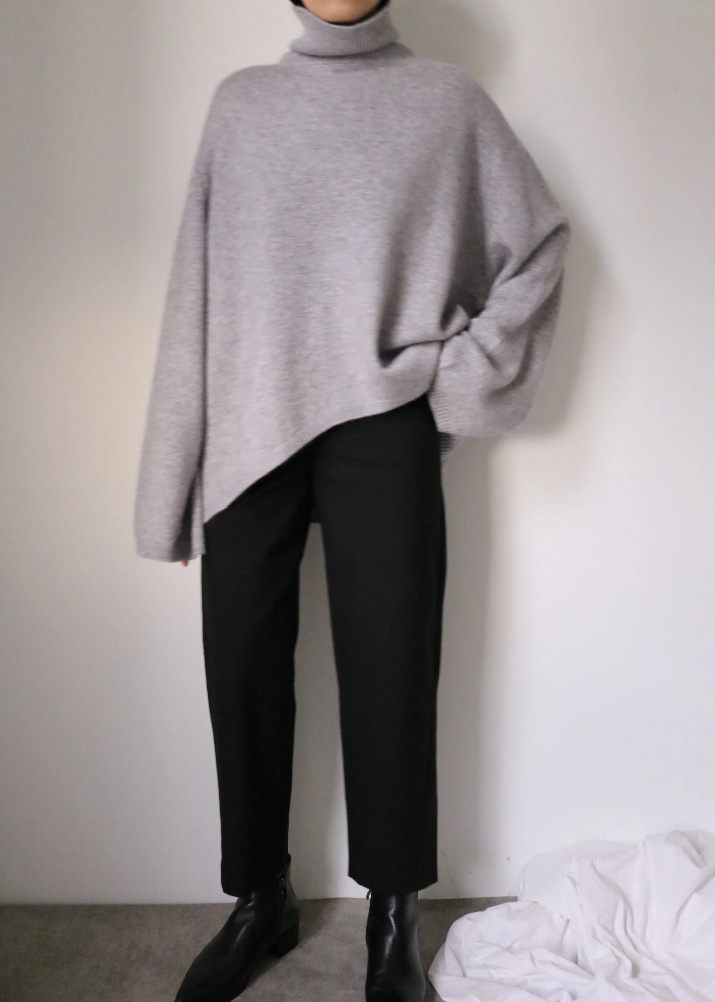 Liv Sweater-light grey