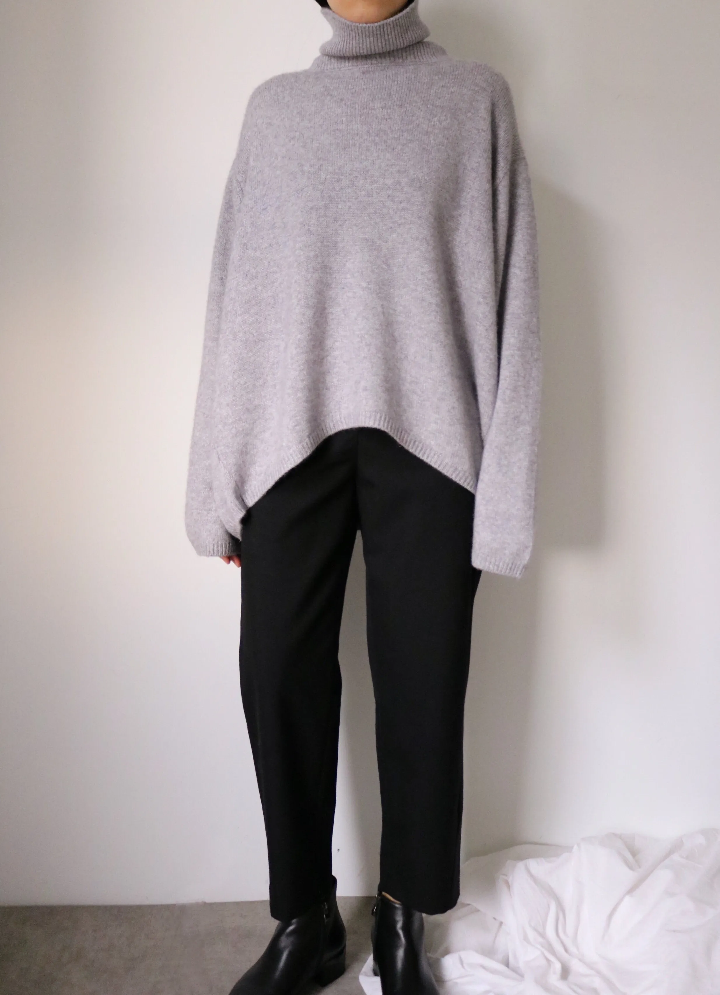 Liv Sweater-light grey