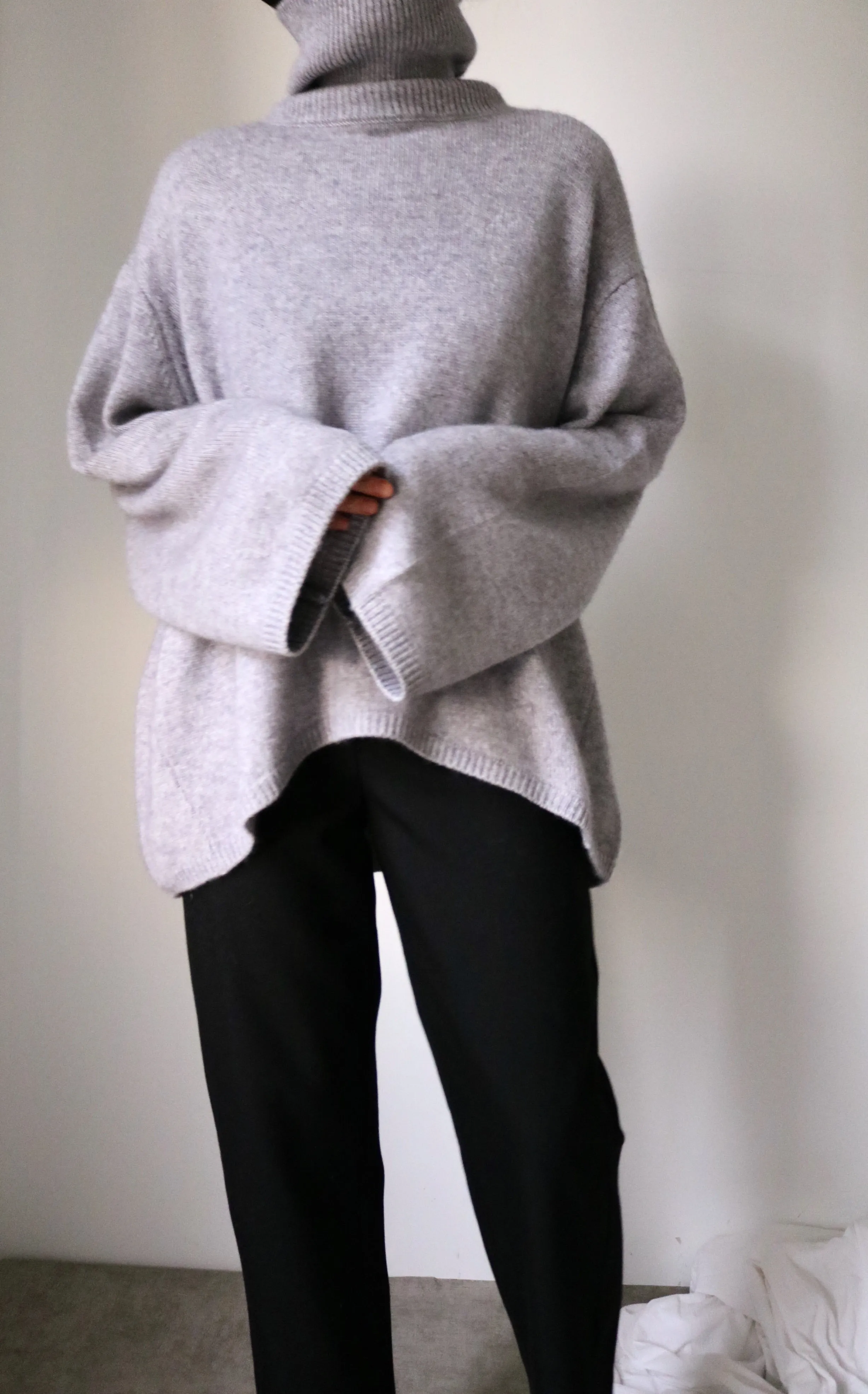 Liv Sweater-light grey