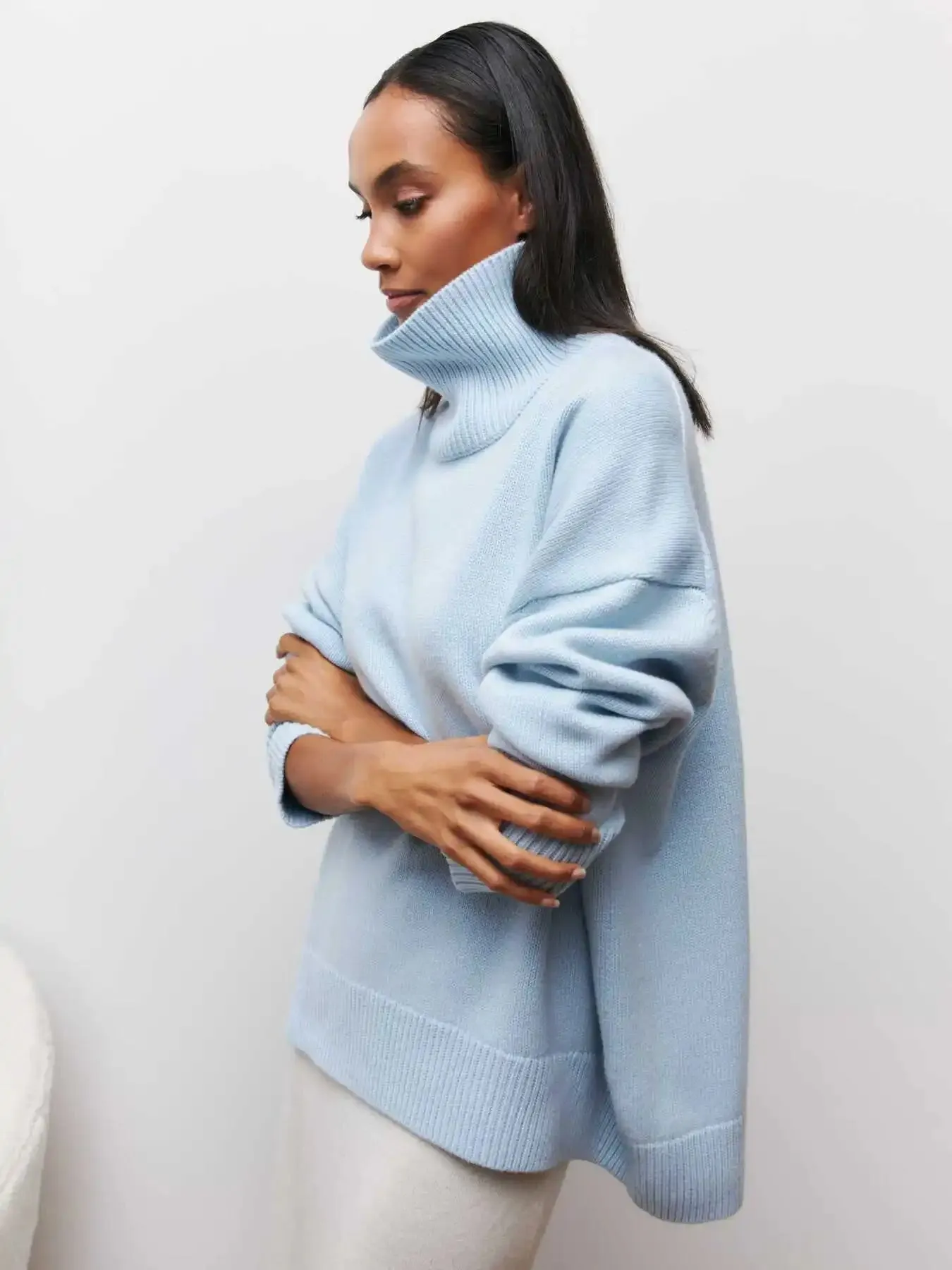 Olivia - Sweater with turtle neck