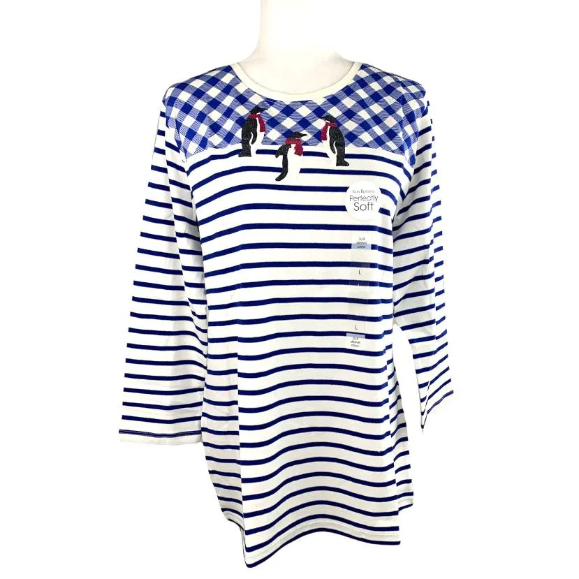 Penguin Printed Women's Crew Neck Graphic T-Shirt Navidad
