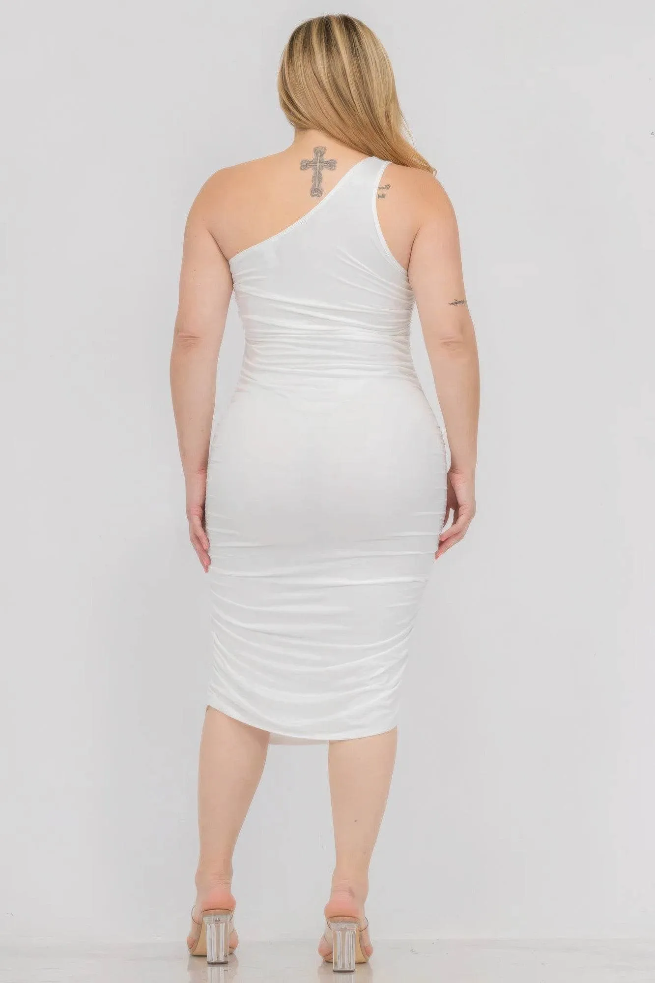 Plus Size Sexy Solid Color Ruched One Shoulder Midi Bodycon Dress