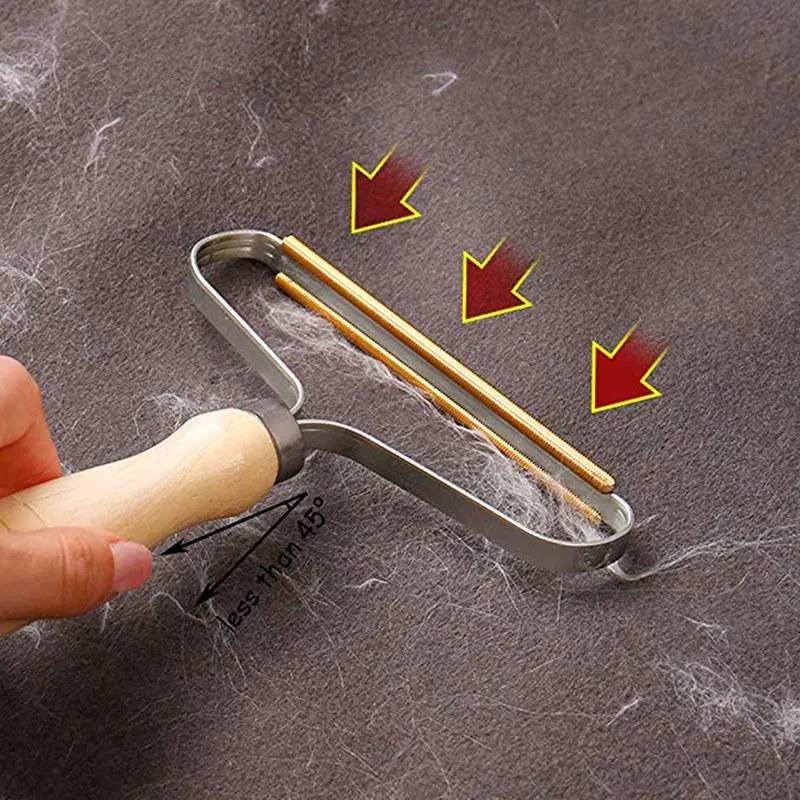 Portable clothes fluff brush
