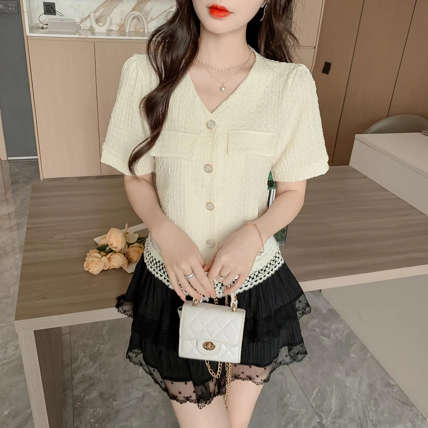 Relaxed-fit Women's Blouse Featuring Flap Pocket and Lace Trim