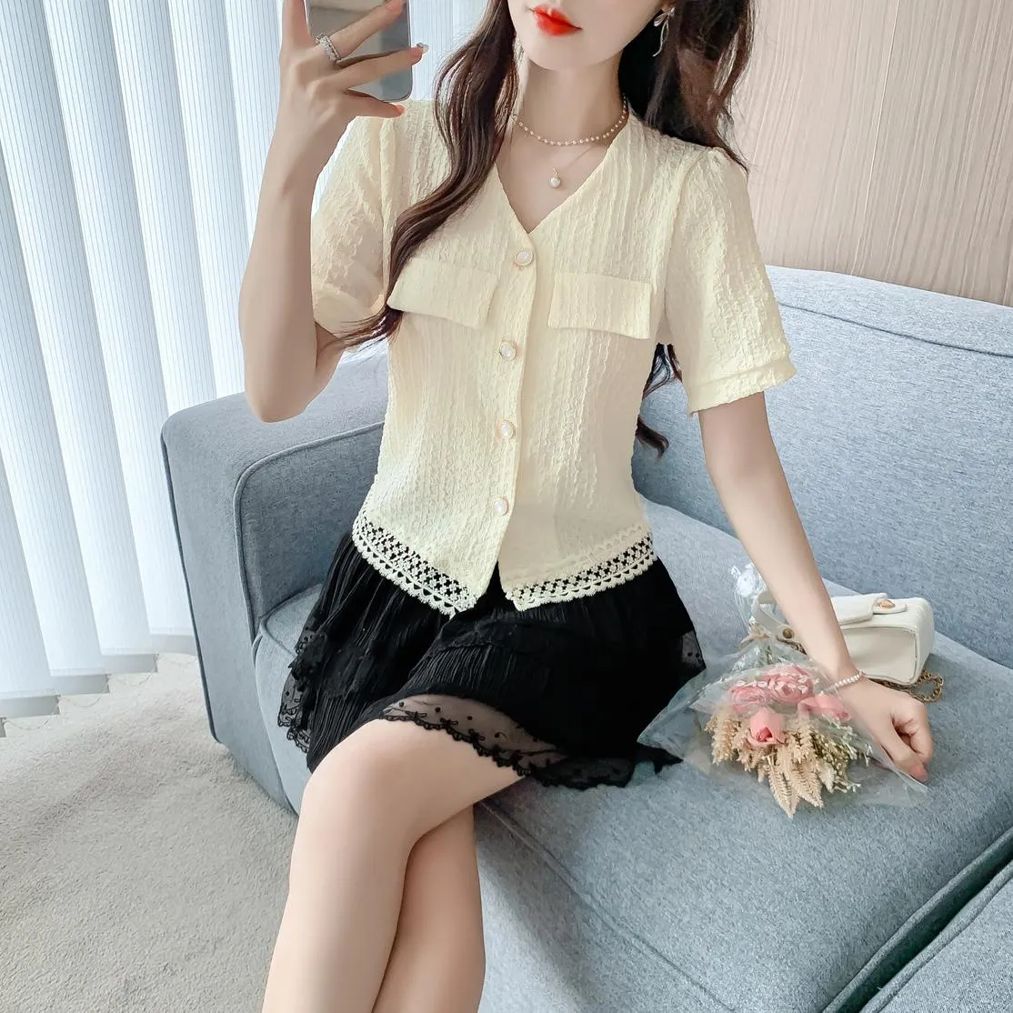 Relaxed-fit Women's Blouse Featuring Flap Pocket and Lace Trim