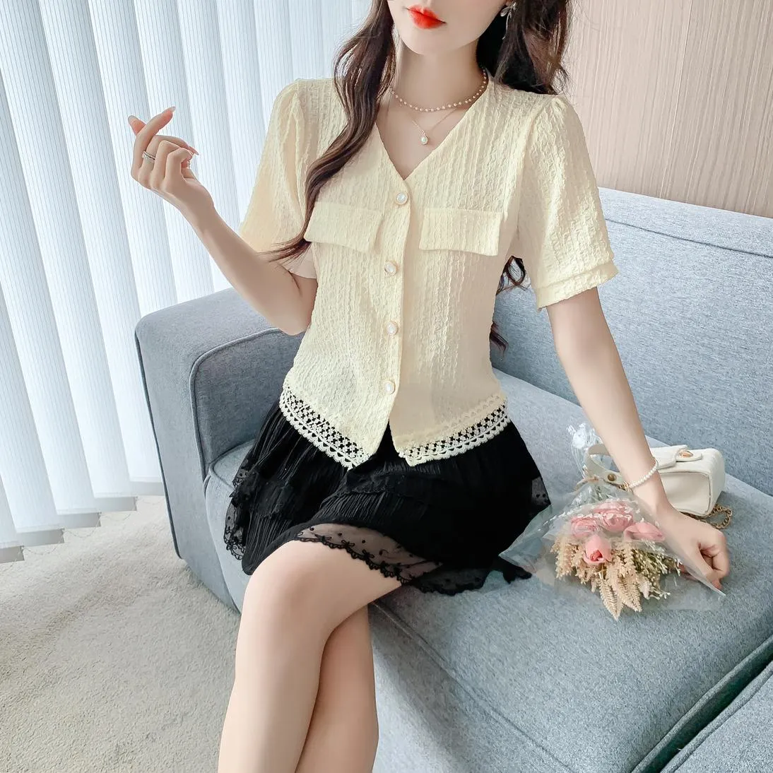 Relaxed-fit Women's Blouse Featuring Flap Pocket and Lace Trim