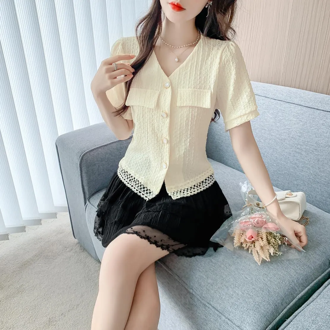 Relaxed-fit Women's Blouse Featuring Flap Pocket and Lace Trim