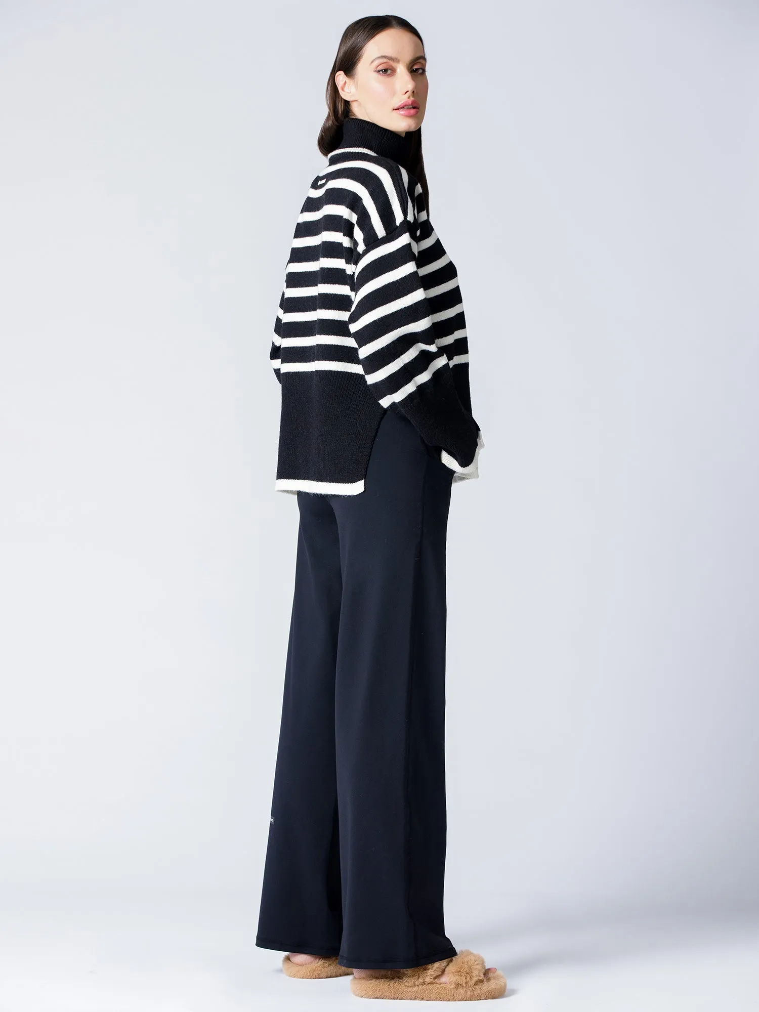 RELAXED STRIPED TURTLENECK SWEATER, BLACK/WHITE