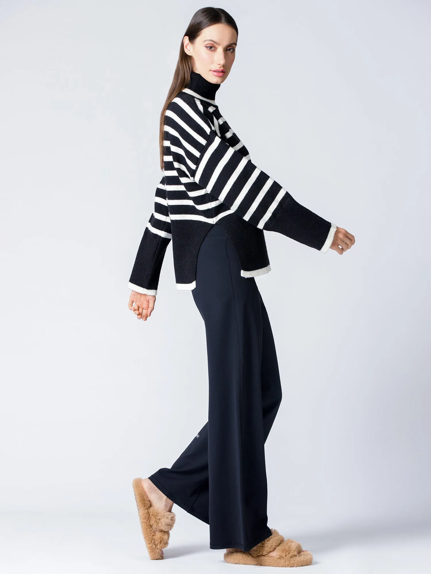 RELAXED STRIPED TURTLENECK SWEATER, BLACK/WHITE