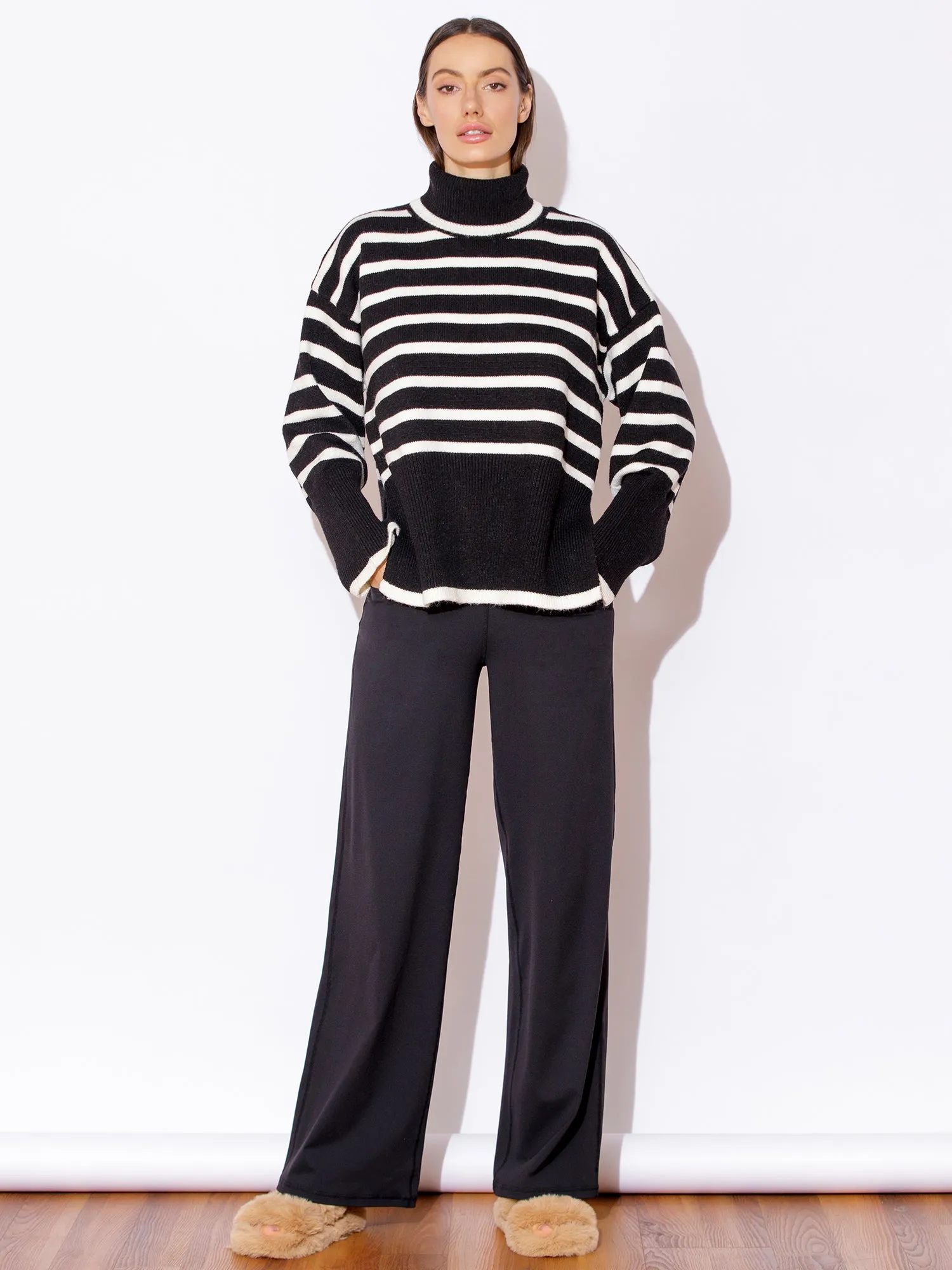 RELAXED STRIPED TURTLENECK SWEATER, BLACK/WHITE