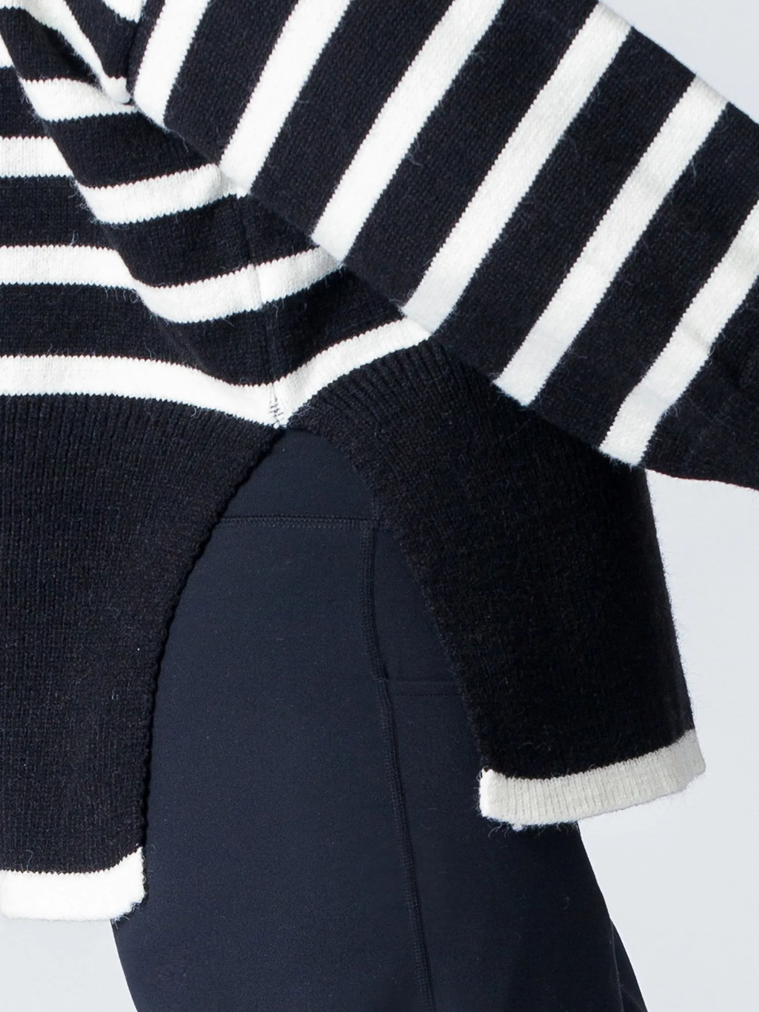 RELAXED STRIPED TURTLENECK SWEATER, BLACK/WHITE