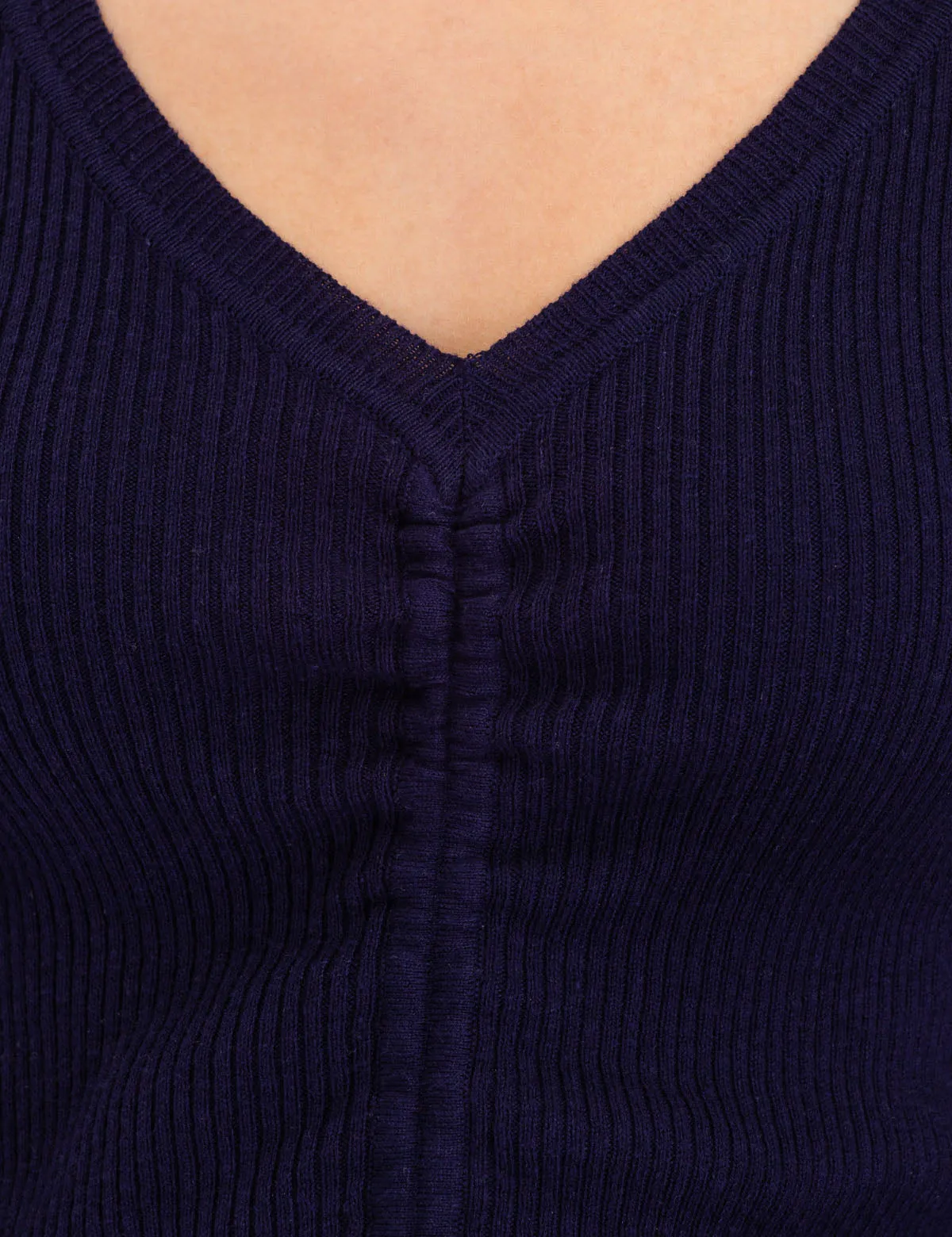 RUCHED RIB V-NECK SWEATER