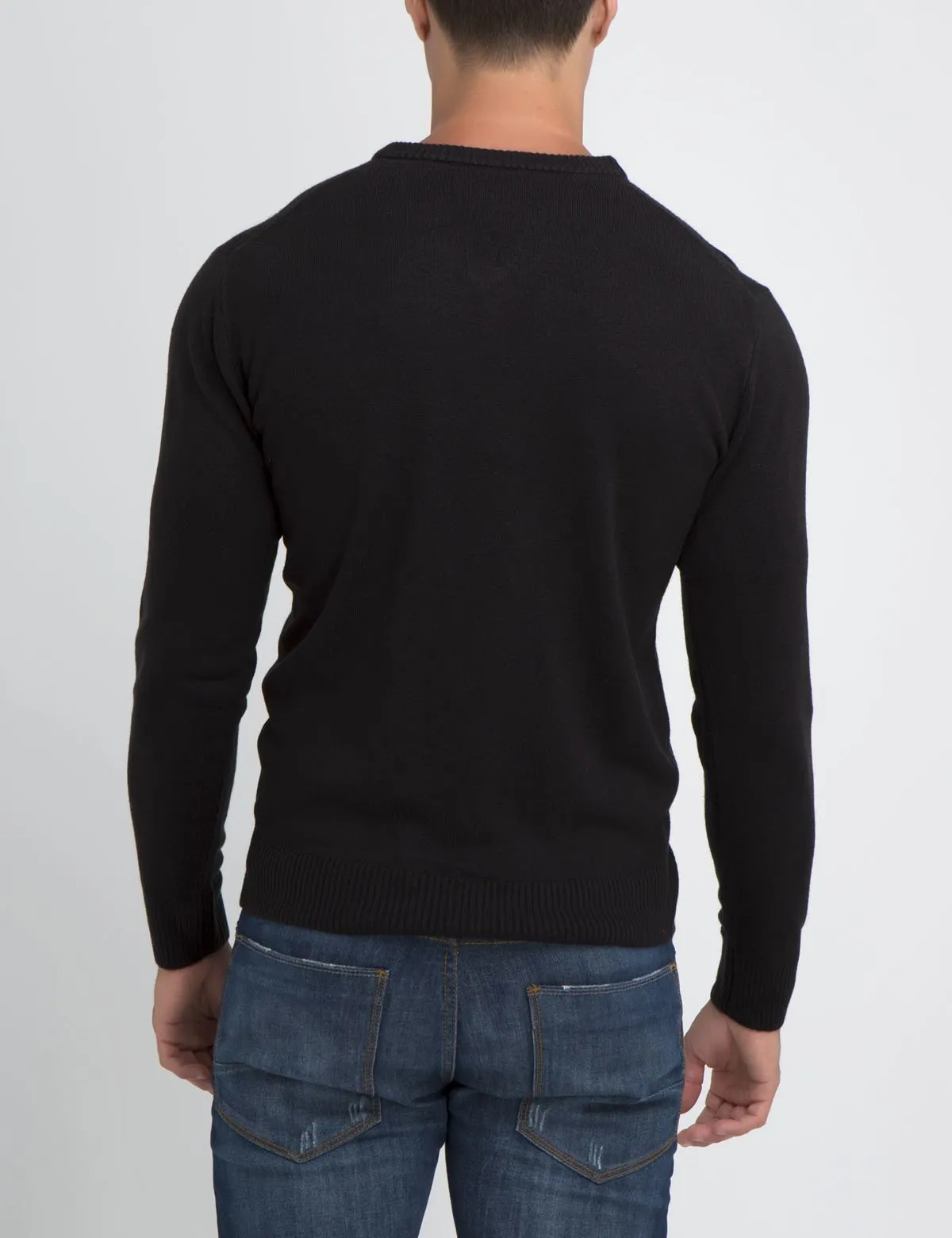 SOFT V-NECK SWEATER