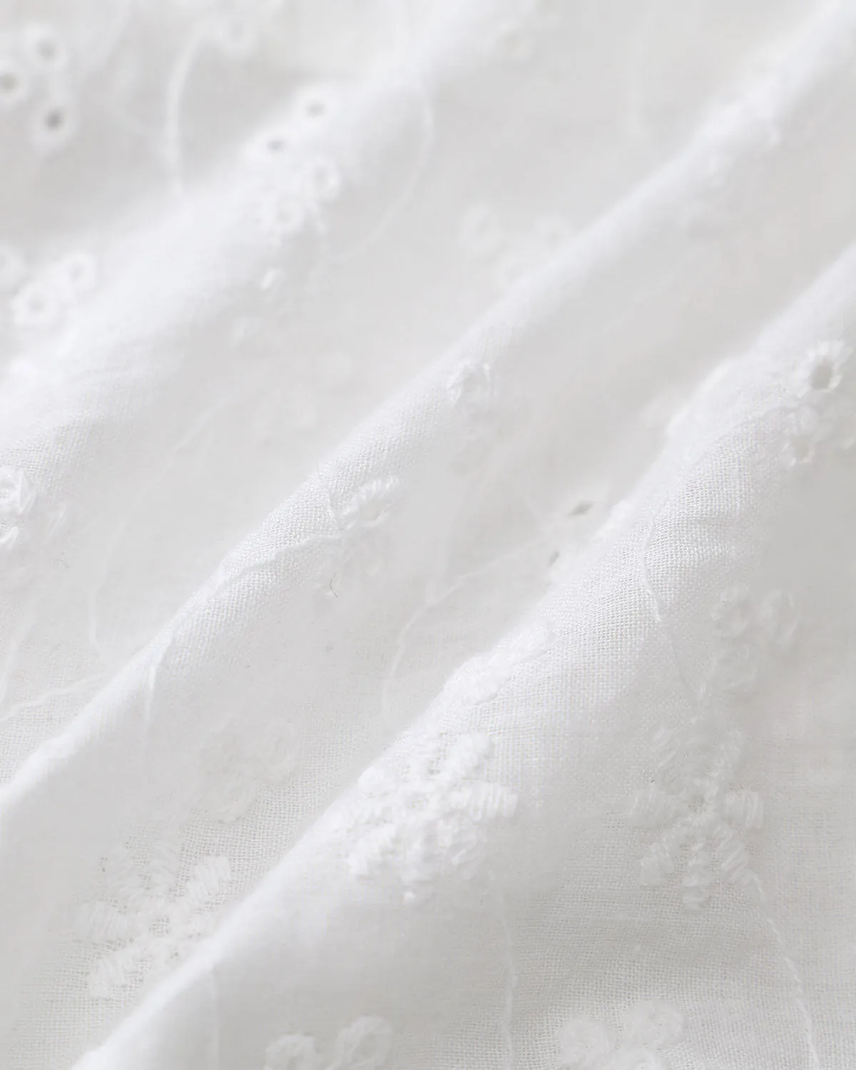 White Floral Puffed Sleeve Blouse