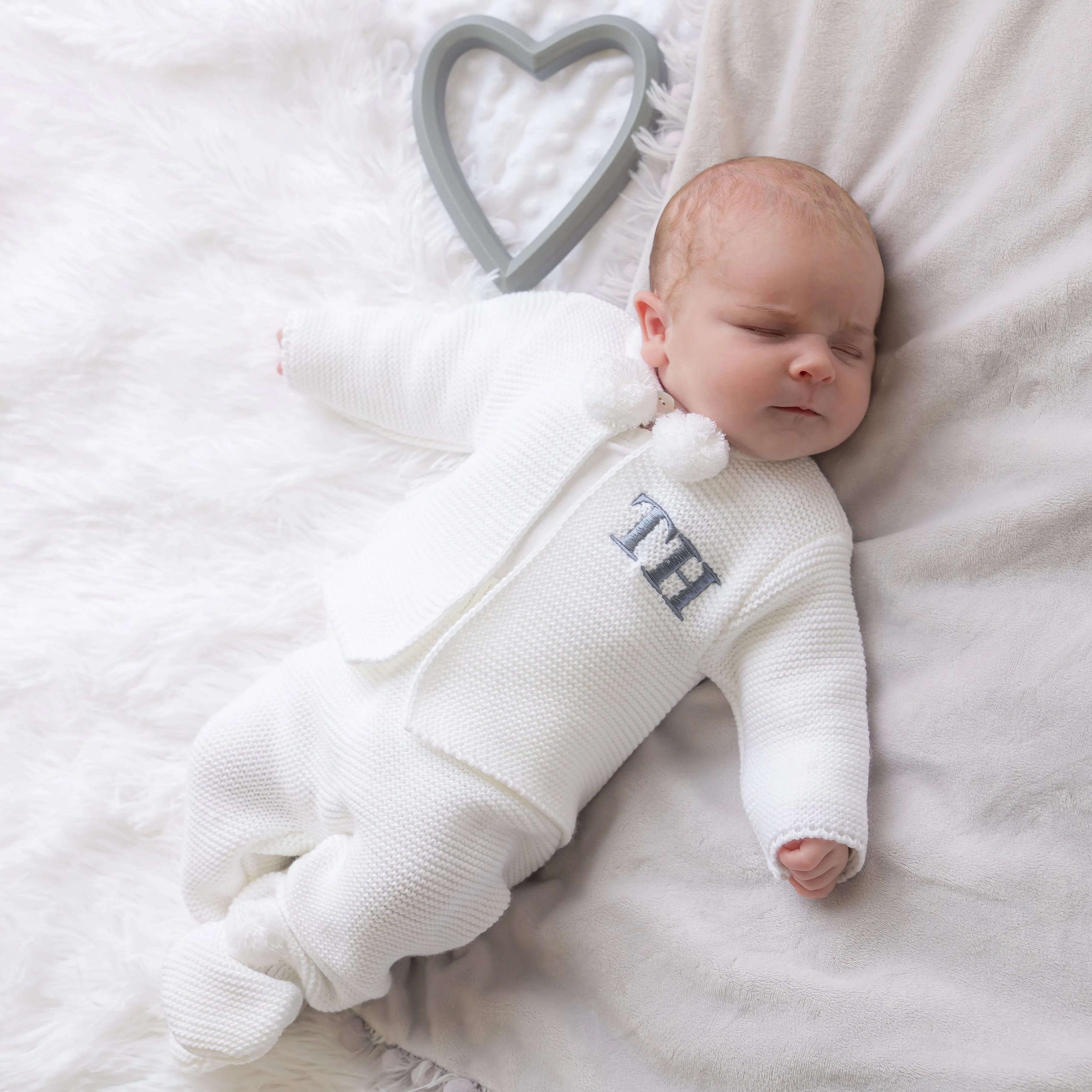 White Knitted Pom 2 Piece Outfit