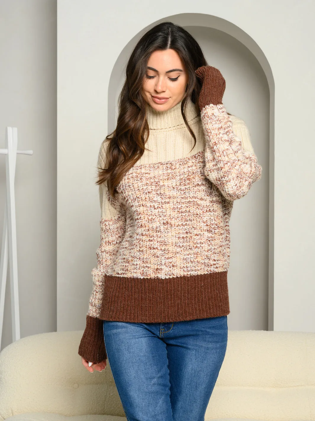WOMEN'S COLORBLOCK TURTLE NECK SWEATER