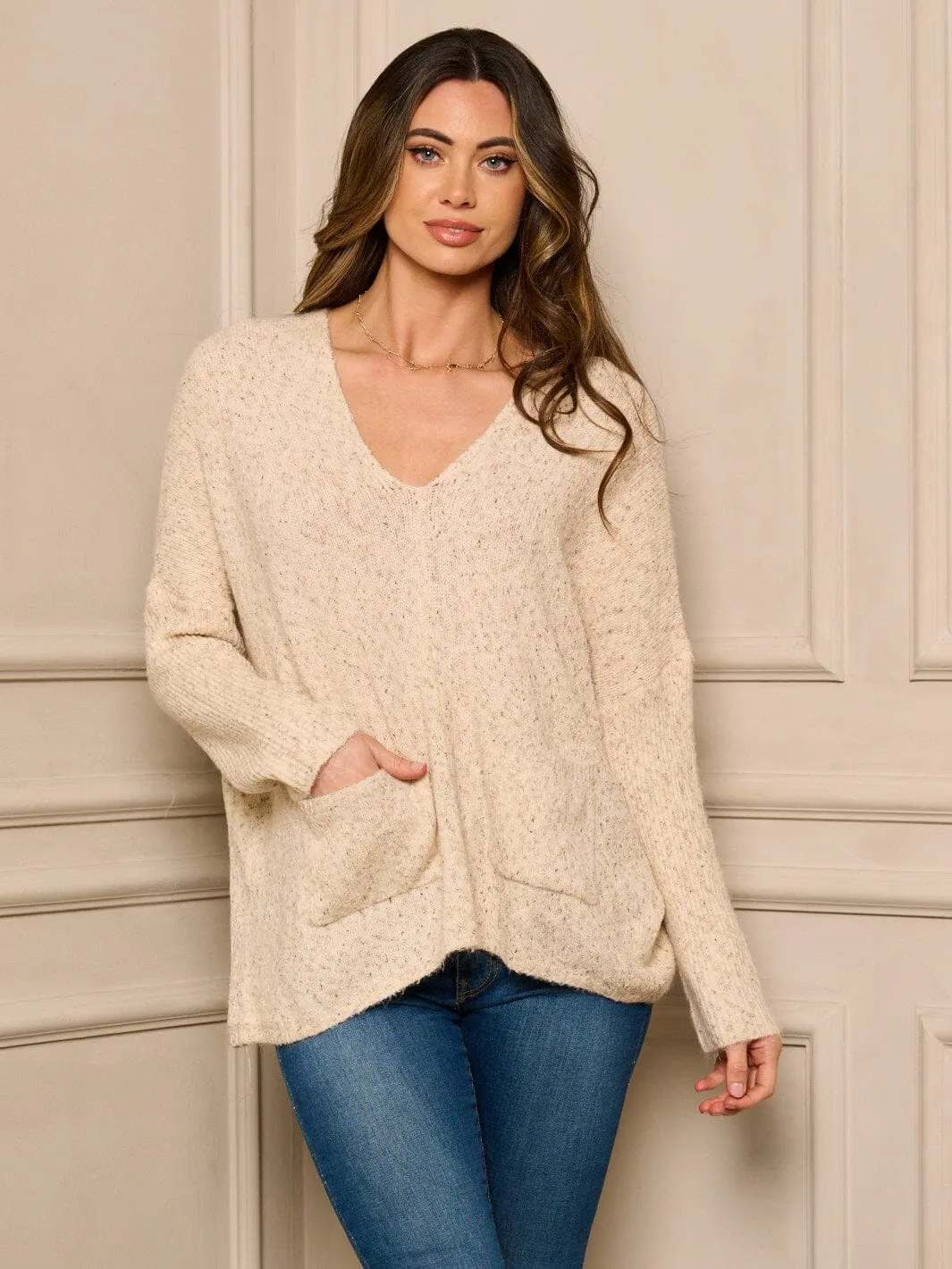 WOMEN'S LONG SLEEVE V-NECK FRONT POCKETS SWEATER
