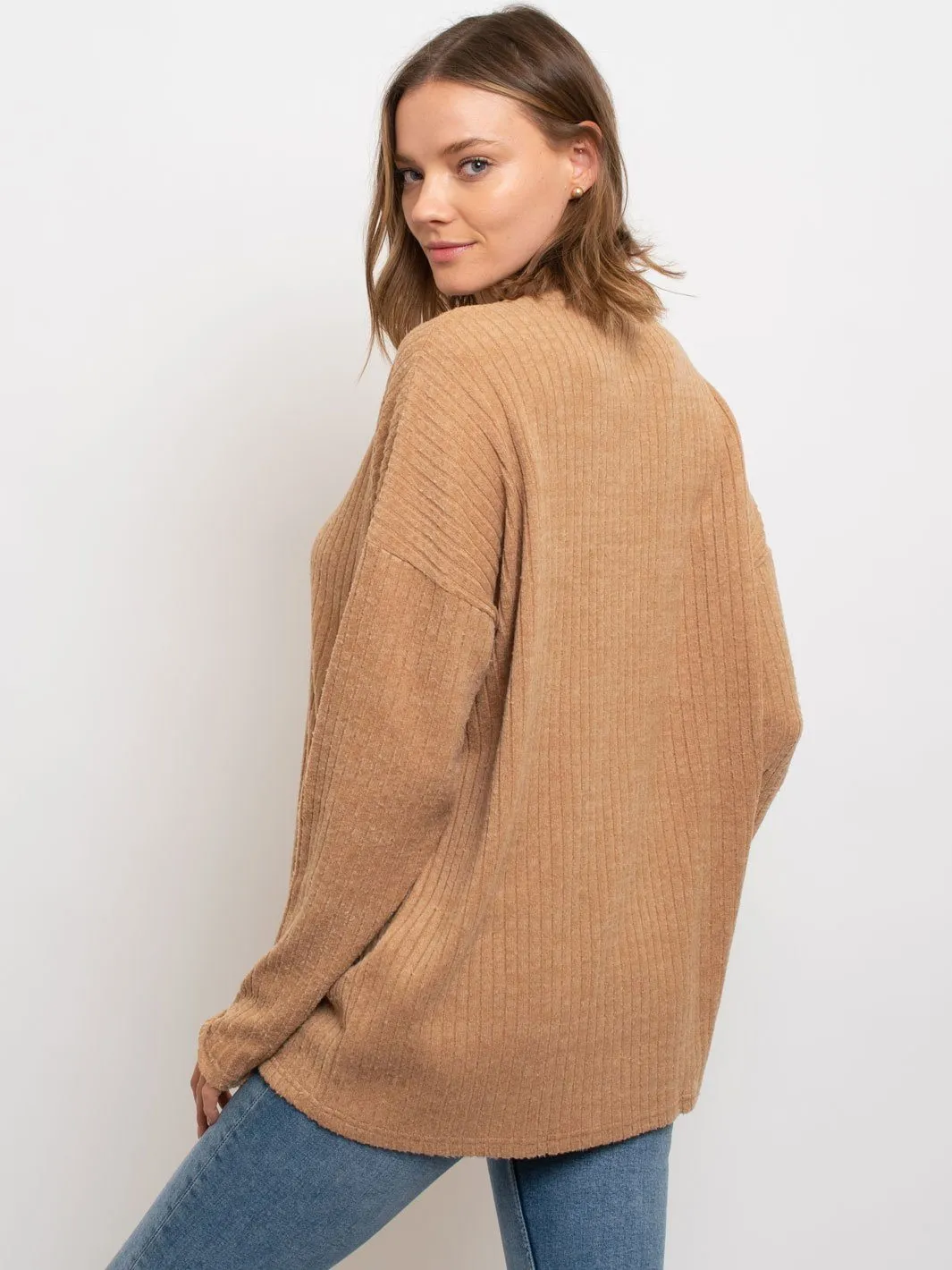 WOMEN'S TURTLE NECK SWEATER